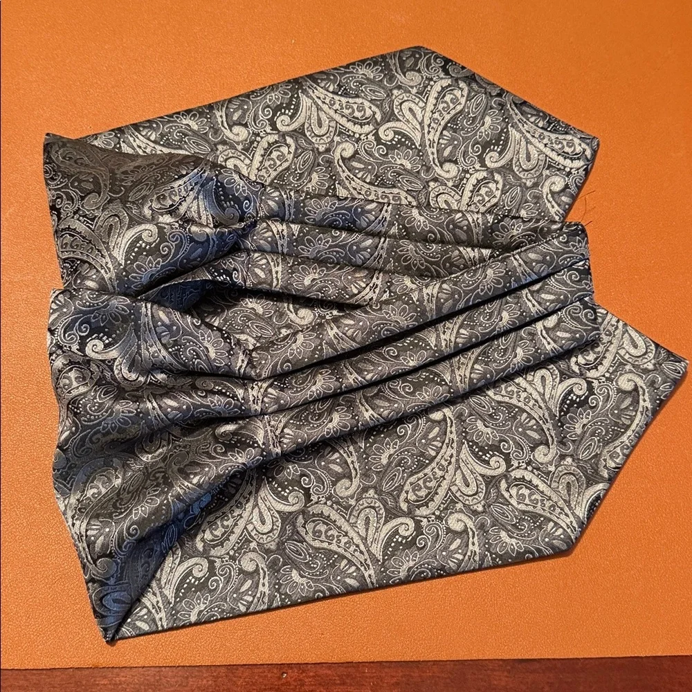 Elegant Black &Gray Paisley Men's Ascot Cravat